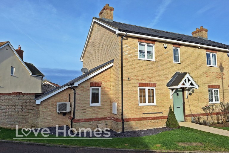 Chalkey Bush Close, Shillington, SG5 3BG