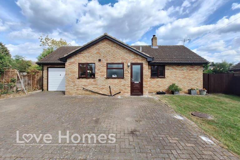 Woodmer Close, Shillington, SG5 3PA