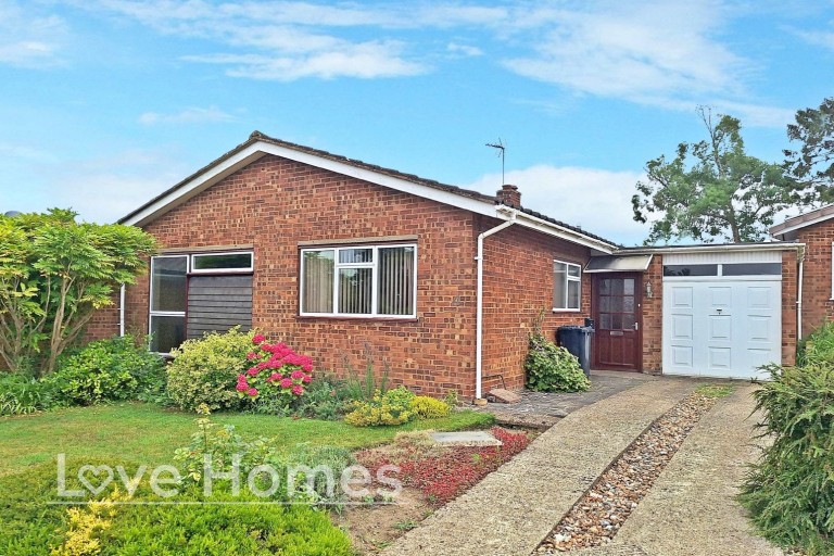 Church View Avenue, Shillington, SG5 3NL