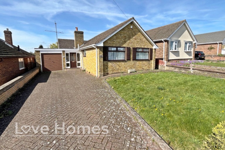 Elmwood Crescent, Flitwick