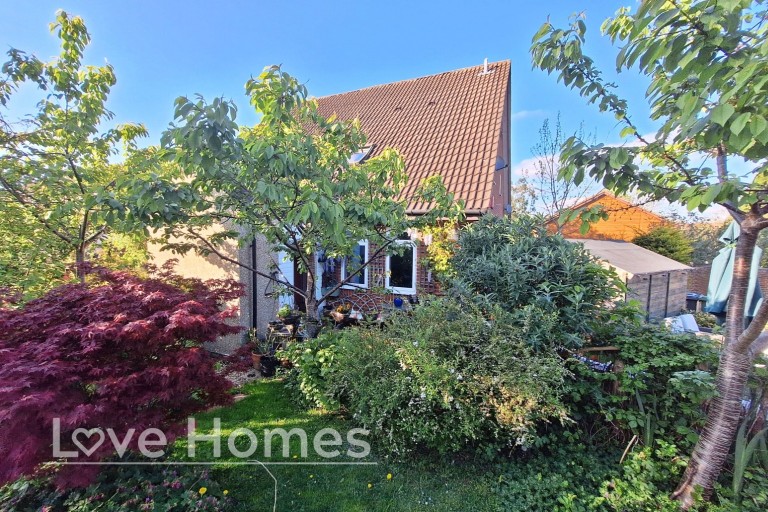 Evergreen Way, Luton, LU3 4AL