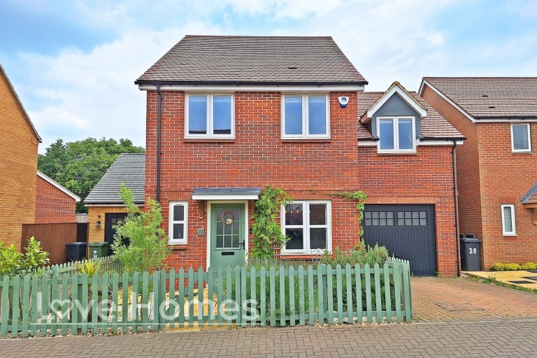 Leigh Woods Place, Silsoe, MK45 4QF