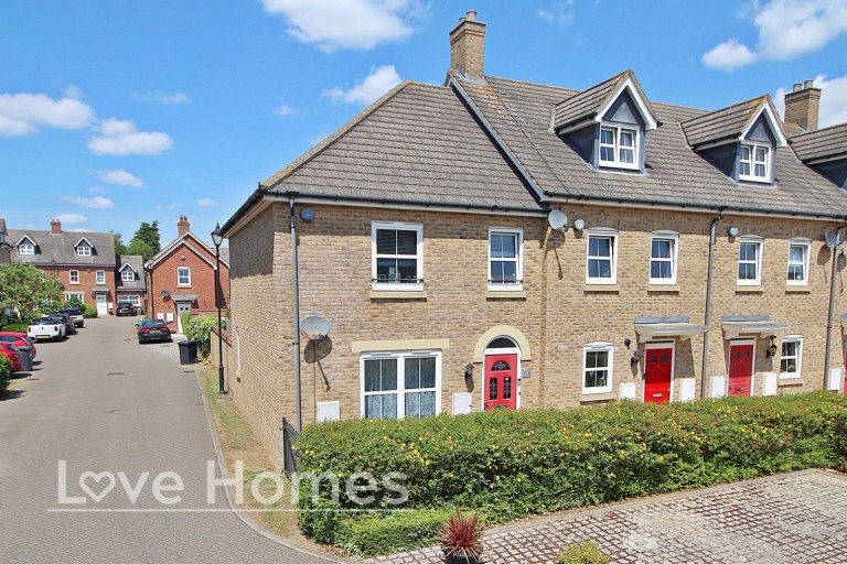 Ashton Gate, Flitwick
