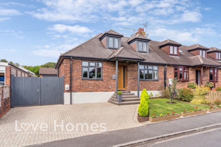 Stanley Road, Streatley, LU3 3PW