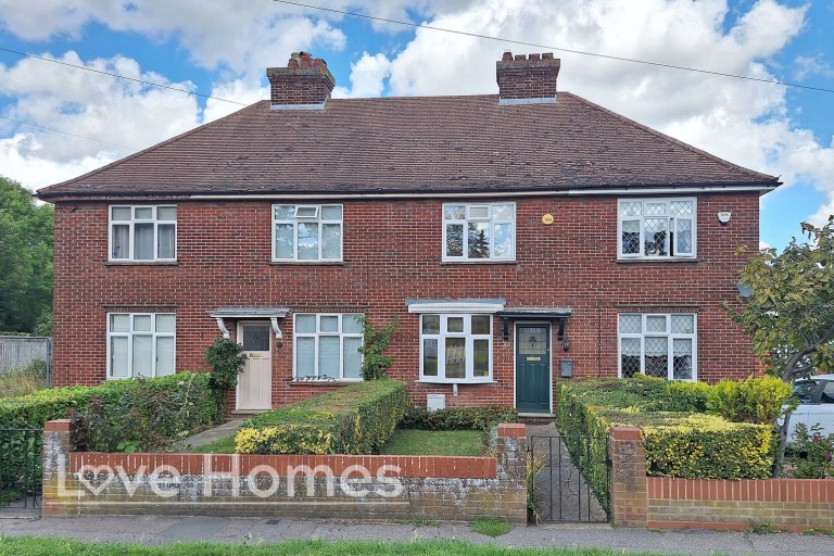 Sharpenhoe Road, Barton-Le-Clay, MK45 4SD