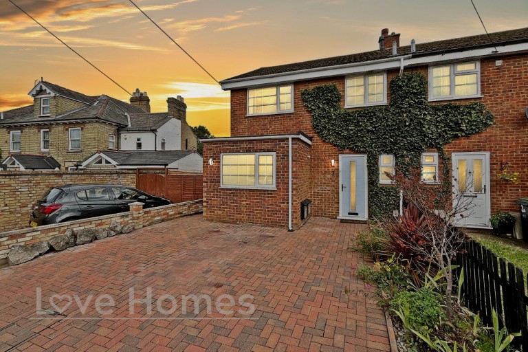 The Ridgeway, Flitwick