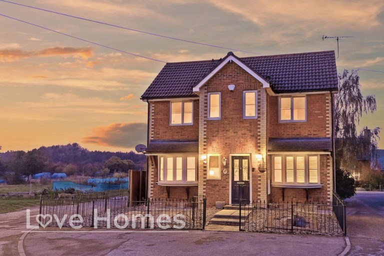 High Street, Greenfield