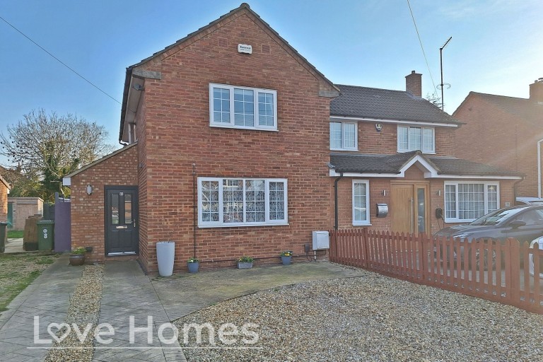 York Close, Barton-Le-Clay, MK45 4QB