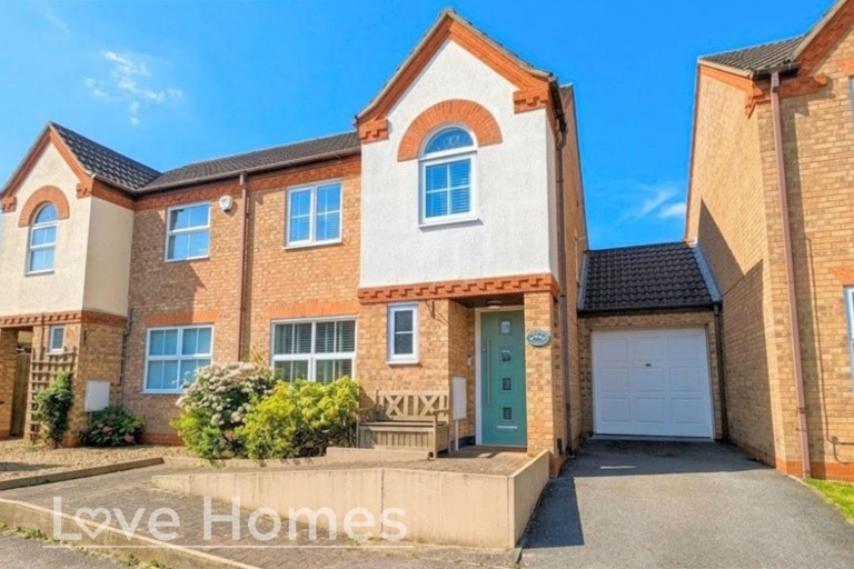 Fisher Close, Barton-Le-Clay, MK45 4NF