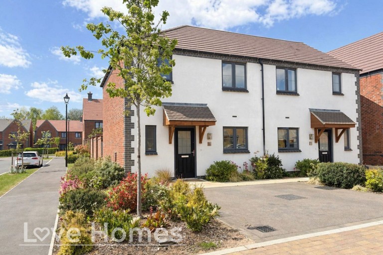 Clay Close, Clophill