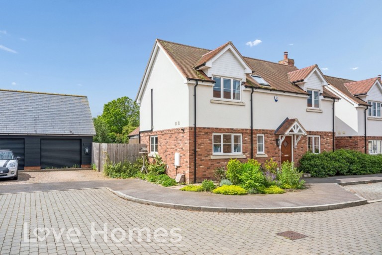 Robinson Grove, Meppershall, SG17 5QR