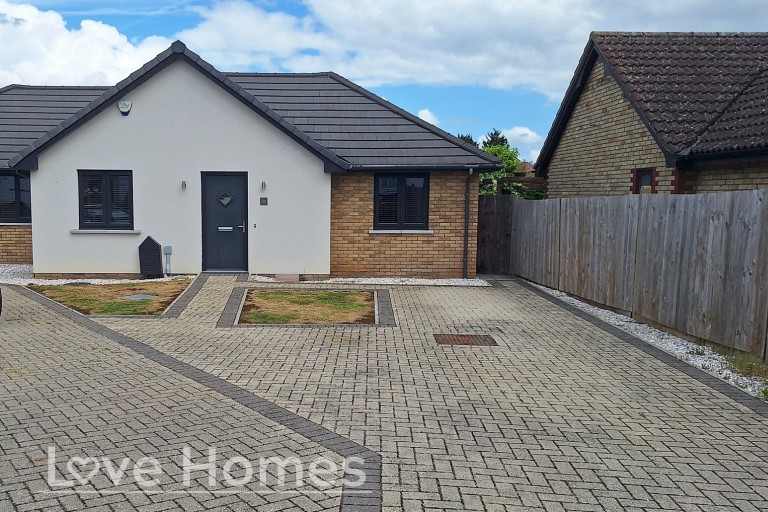 Orchard Close, Barton-Le-Clay, MK45 4LD