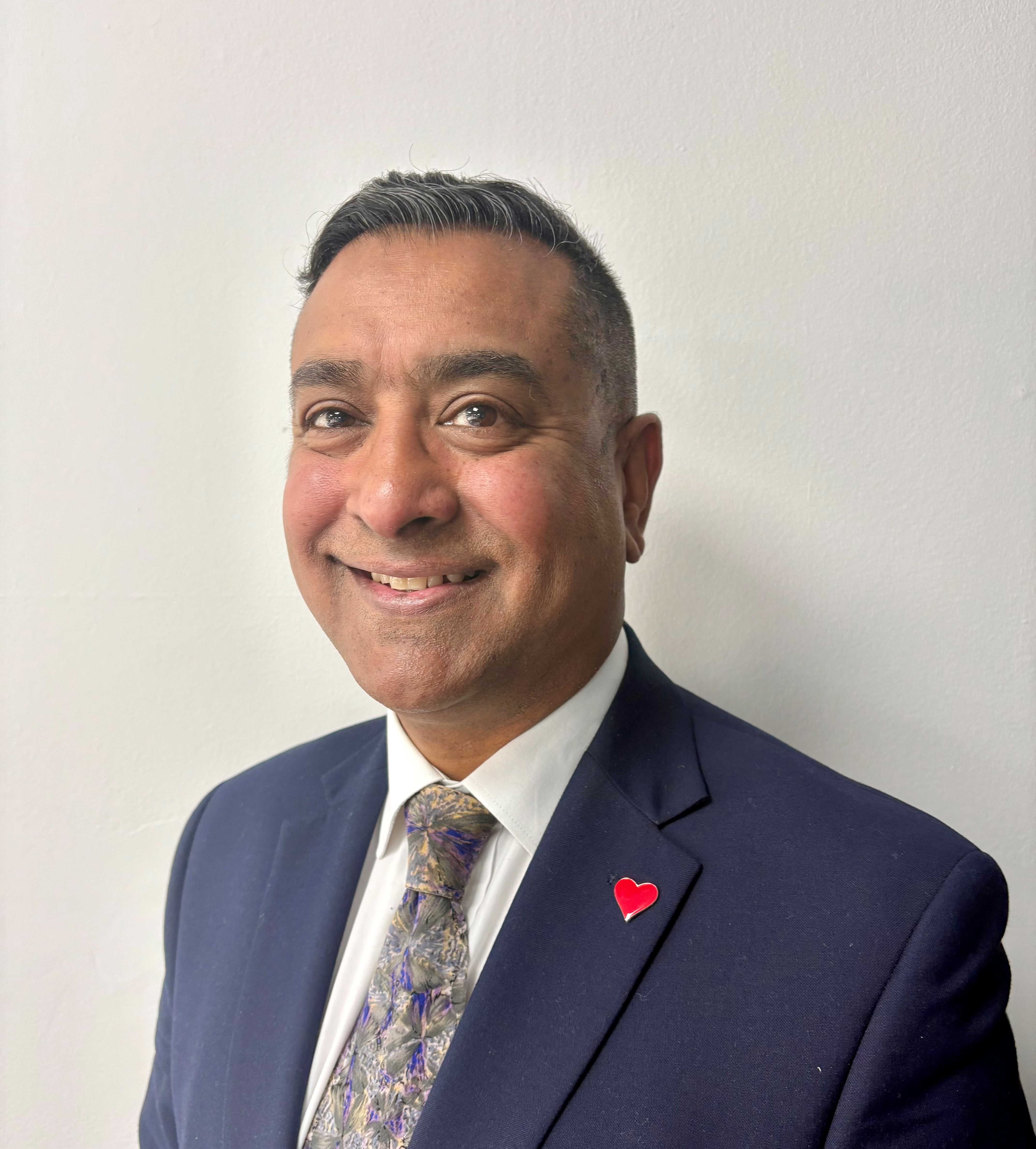 Paresh Aatkar, Negotiator